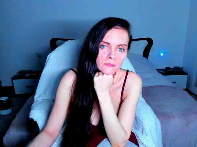 SexQueen11 webcam