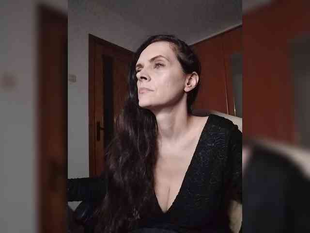 SexQueen11 webcam