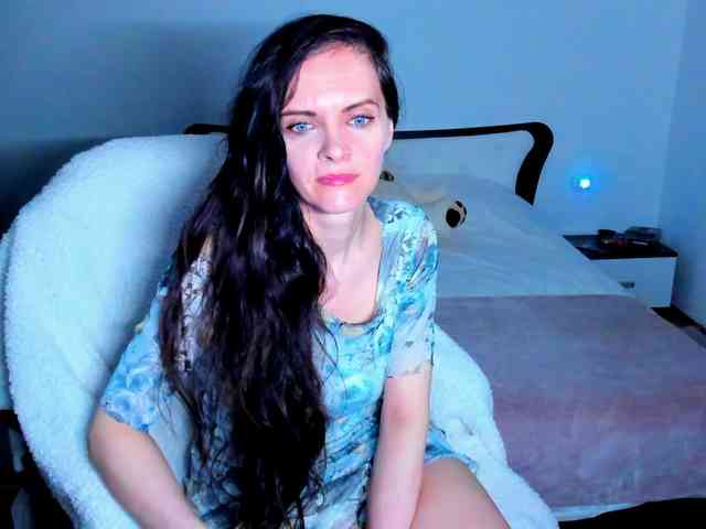 SexQueen11 webcam