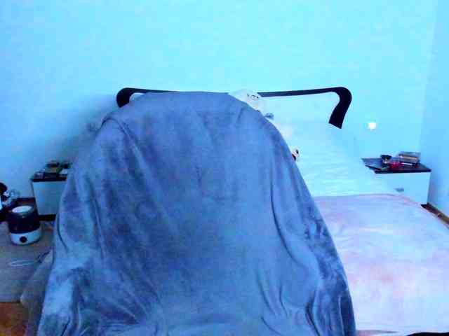 SexQueen11 webcam
