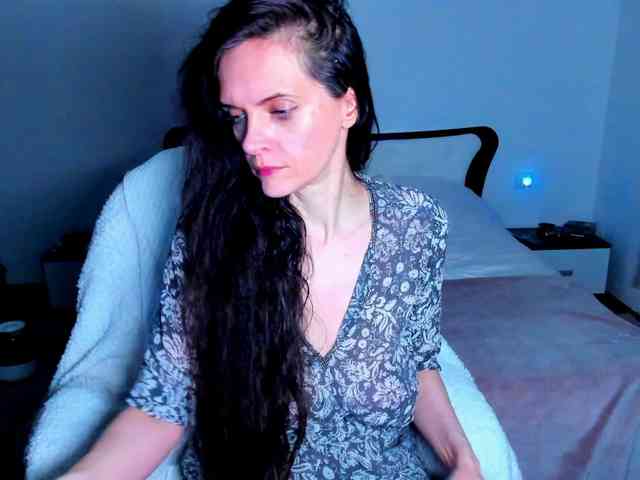 SexQueen11 webcam