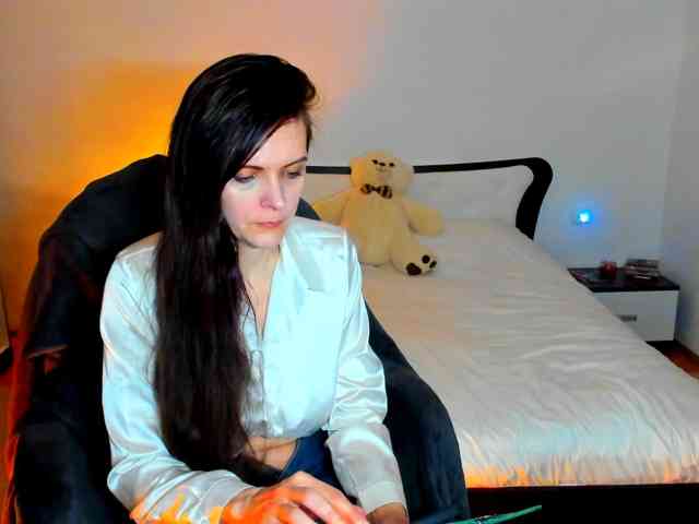 SexQueen11 webcam