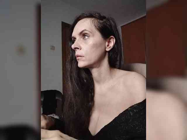 SexQueen11 webcam