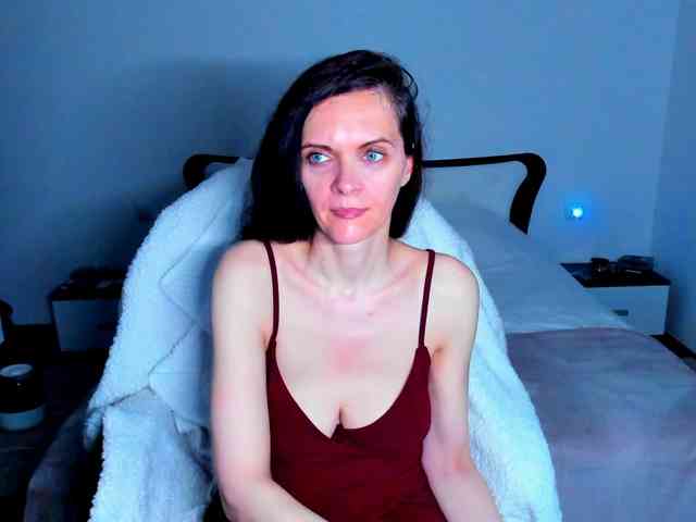 SexQueen11 webcam