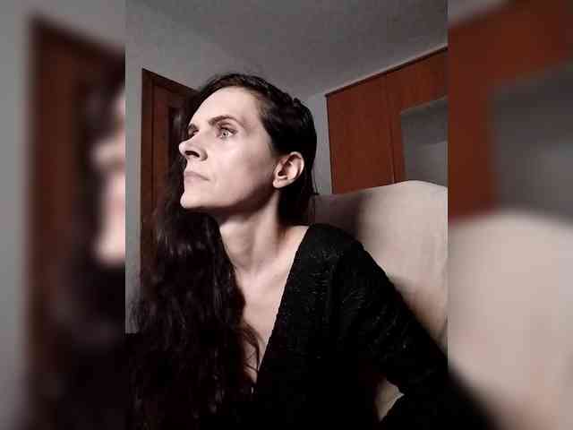 SexQueen11 webcam