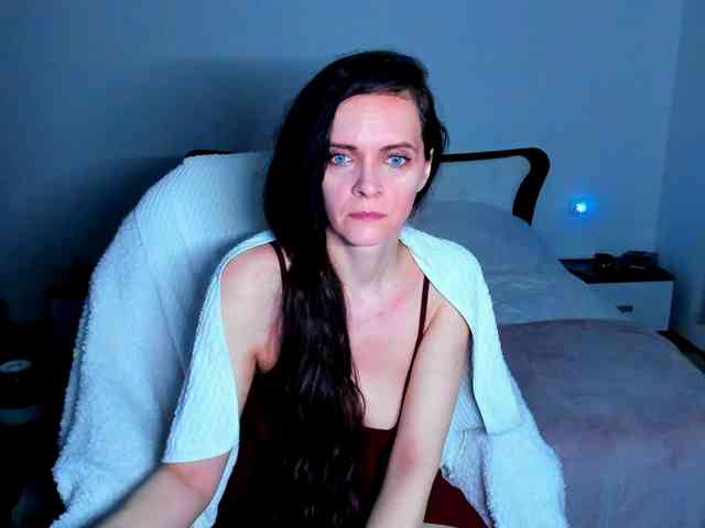 SexQueen11 webcam