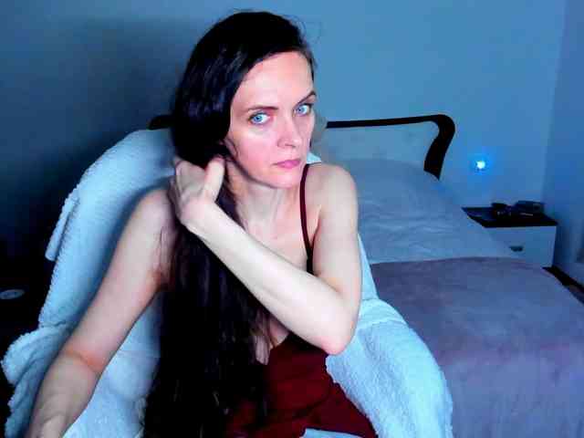 SexQueen11 webcam