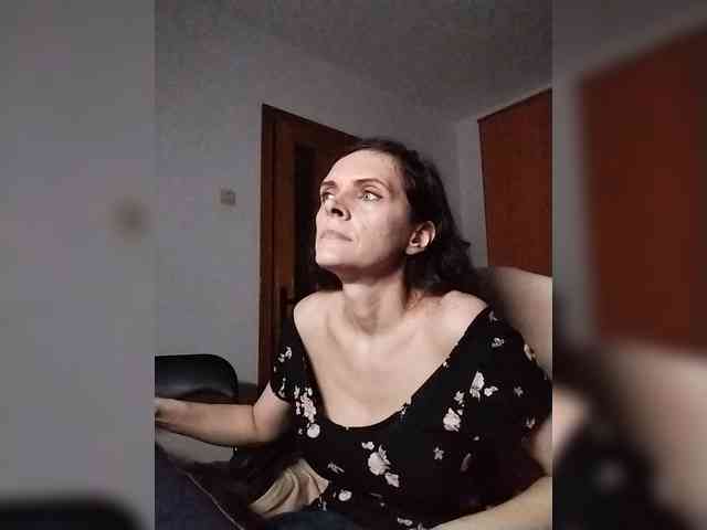 SexQueen11 webcam
