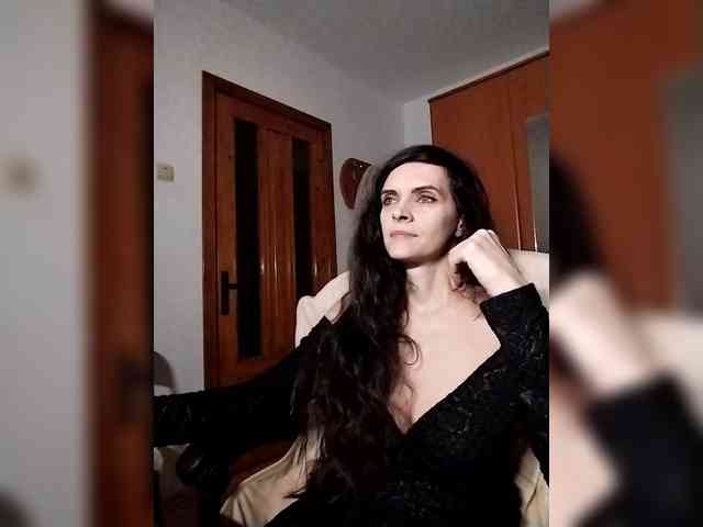SexQueen11 webcam
