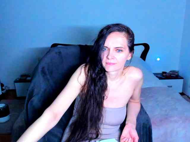 SexQueen11 webcam
