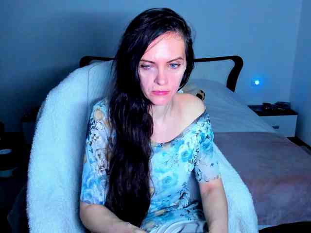 SexQueen11 webcam