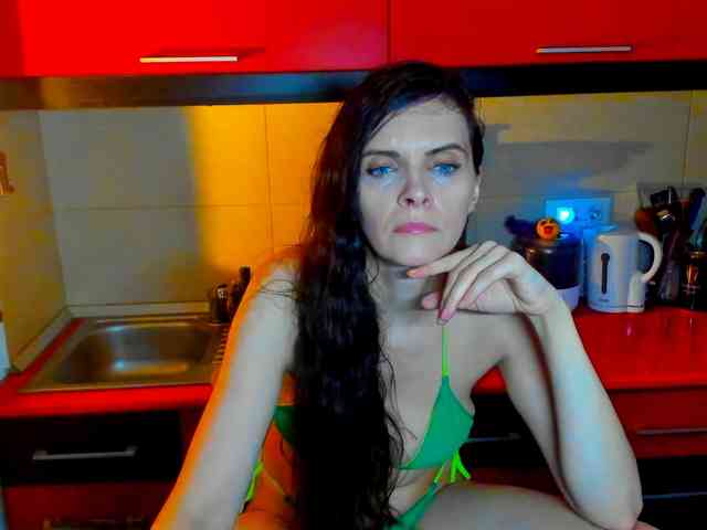 SexQueen11 webcam