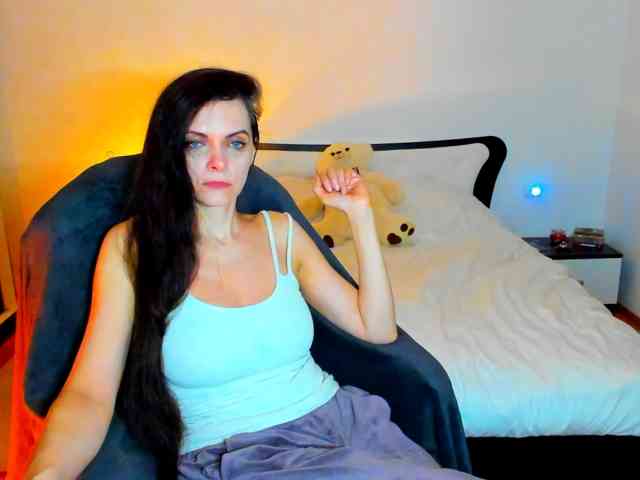 SexQueen11 webcam