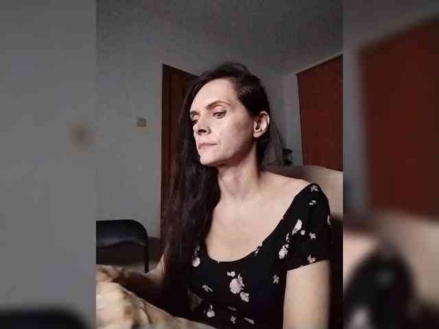 SexQueen11 webcam