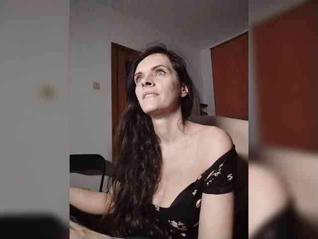 SexQueen11 webcam