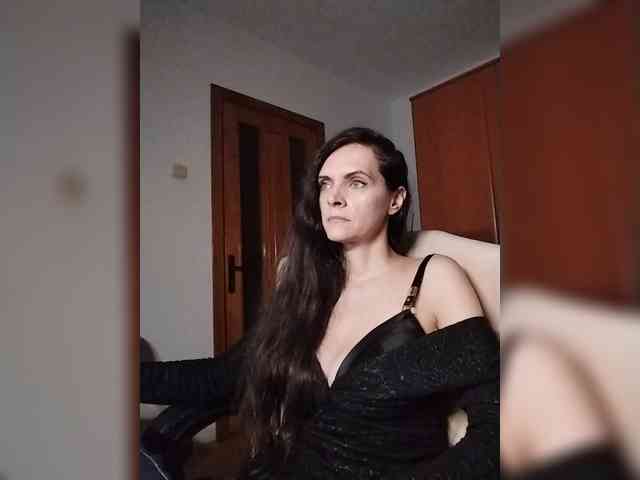 SexQueen11 webcam