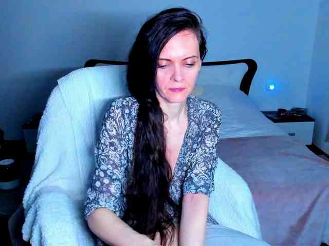 SexQueen11 webcam