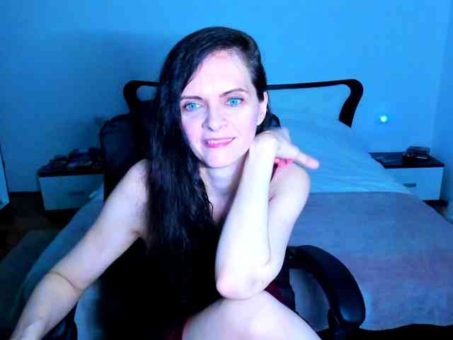SexQueen11 webcam