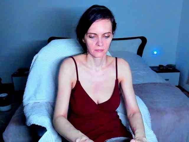 SexQueen11 webcam