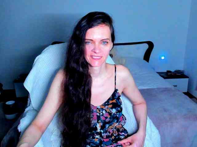 SexQueen11 webcam