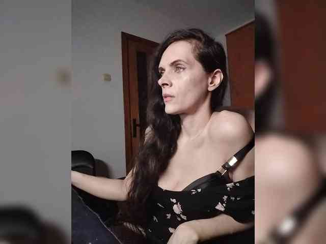 SexQueen11 webcam