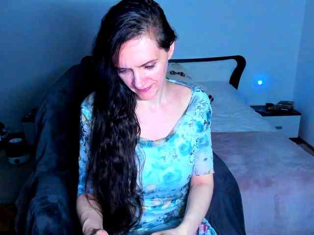SexQueen11 webcam