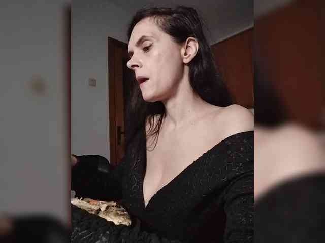 SexQueen11 webcam