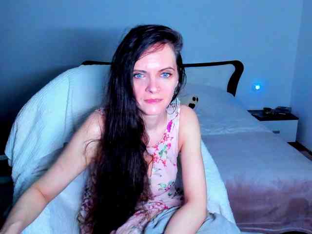 SexQueen11 webcam
