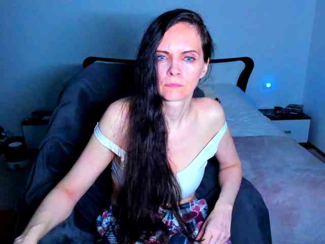 SexQueen11 webcam