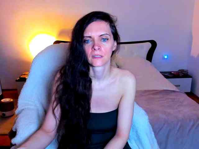 SexQueen11 webcam