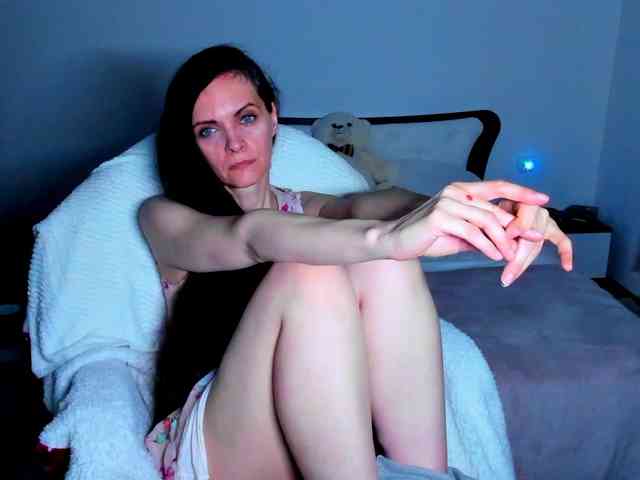 SexQueen11 webcam