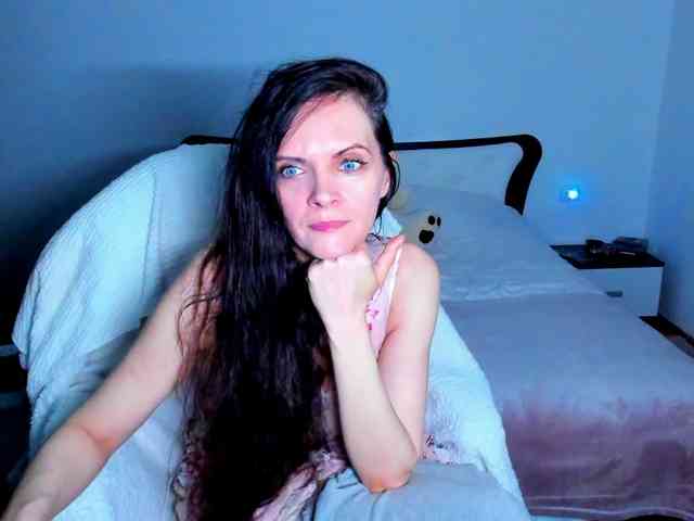 SexQueen11 webcam