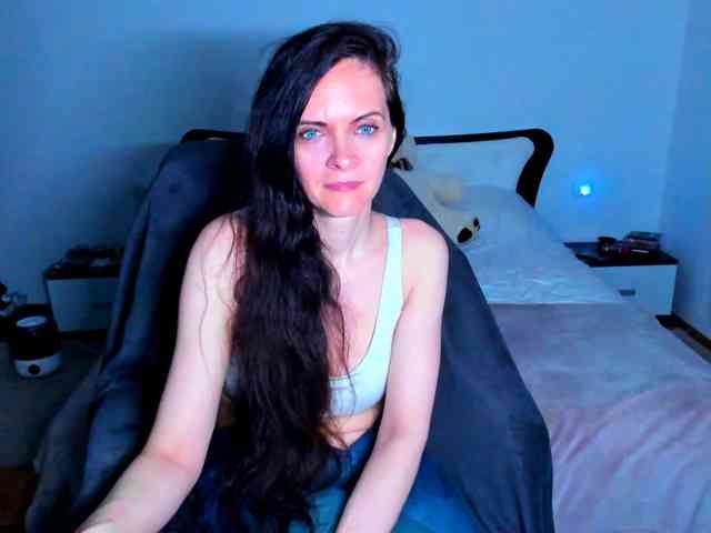 SexQueen11 webcam
