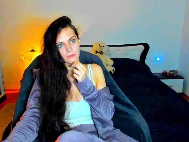 SexQueen11 webcam
