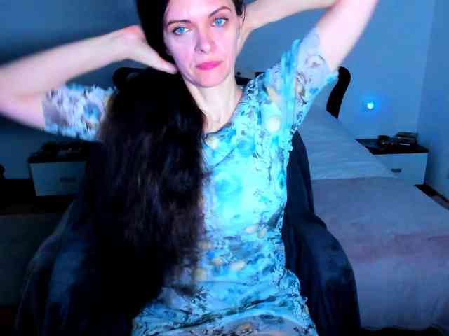 SexQueen11 webcam