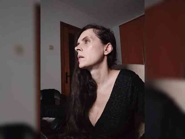 SexQueen11 webcam