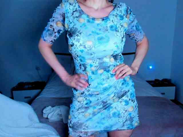 SexQueen11 webcam