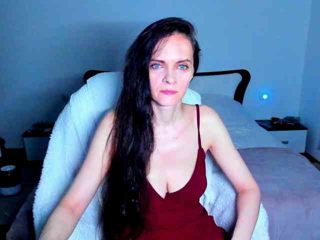 SexQueen11 webcam