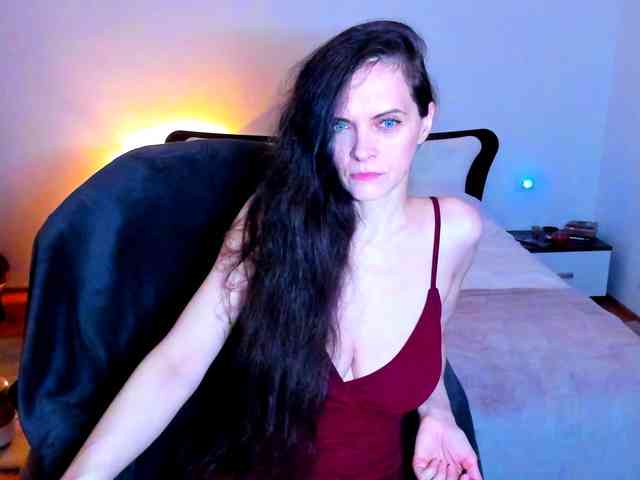 SexQueen11 webcam