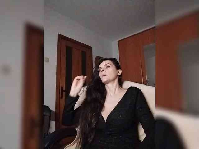 SexQueen11 webcam