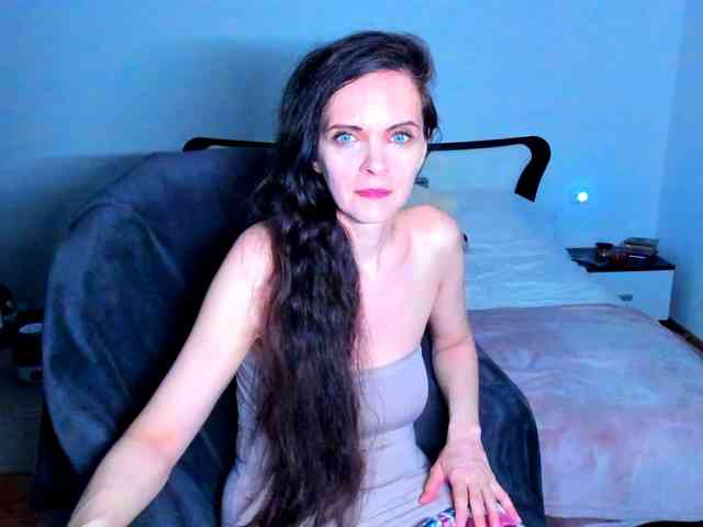 SexQueen11 webcam