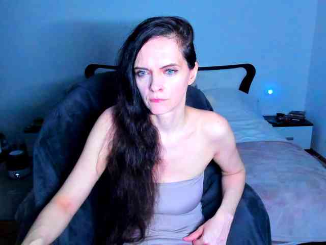 SexQueen11 webcam