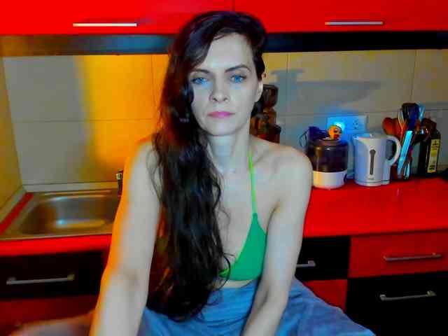 SexQueen11 webcam