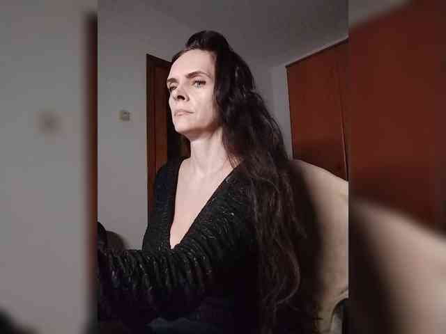 SexQueen11 webcam