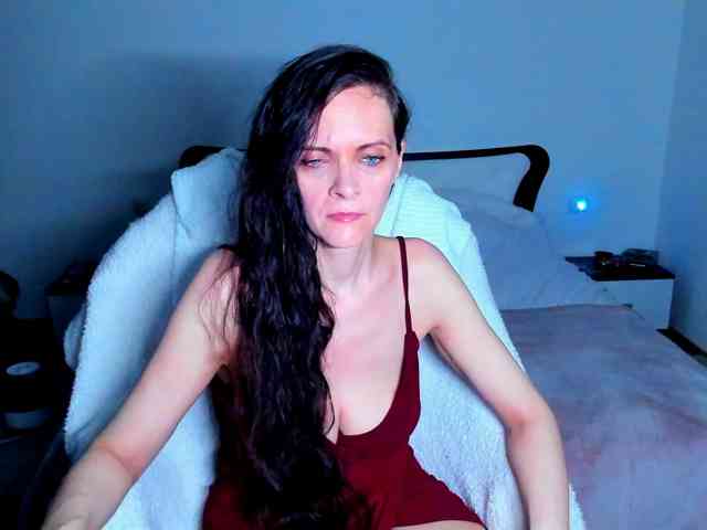 SexQueen11 webcam