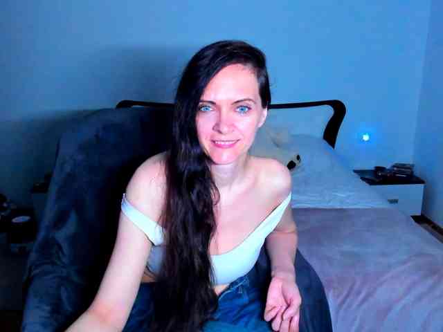 SexQueen11 webcam