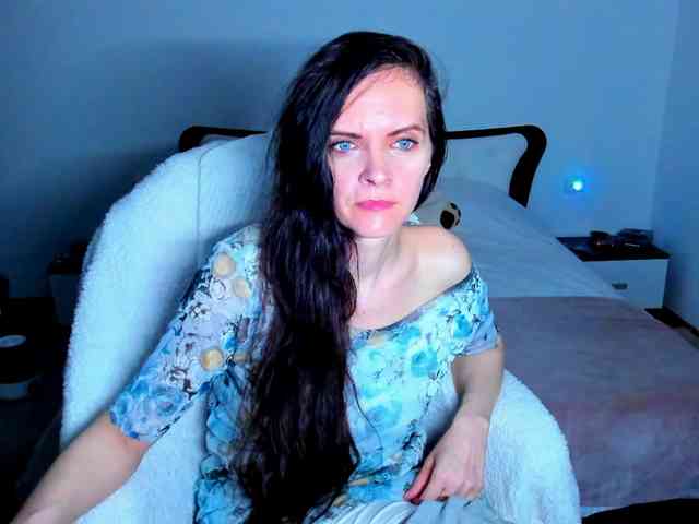 SexQueen11 webcam