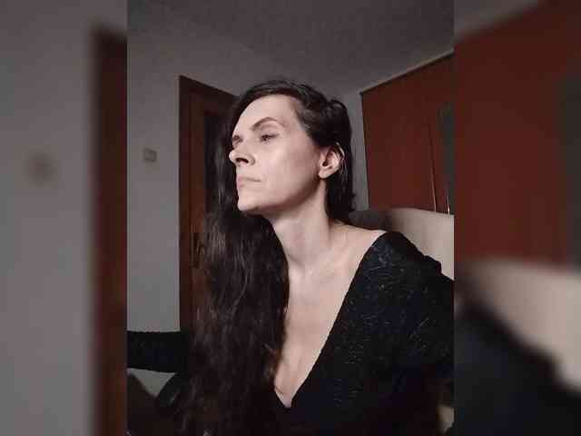 SexQueen11 webcam