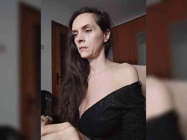 SexQueen11 webcam