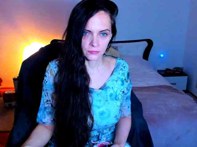 SexQueen11 webcam